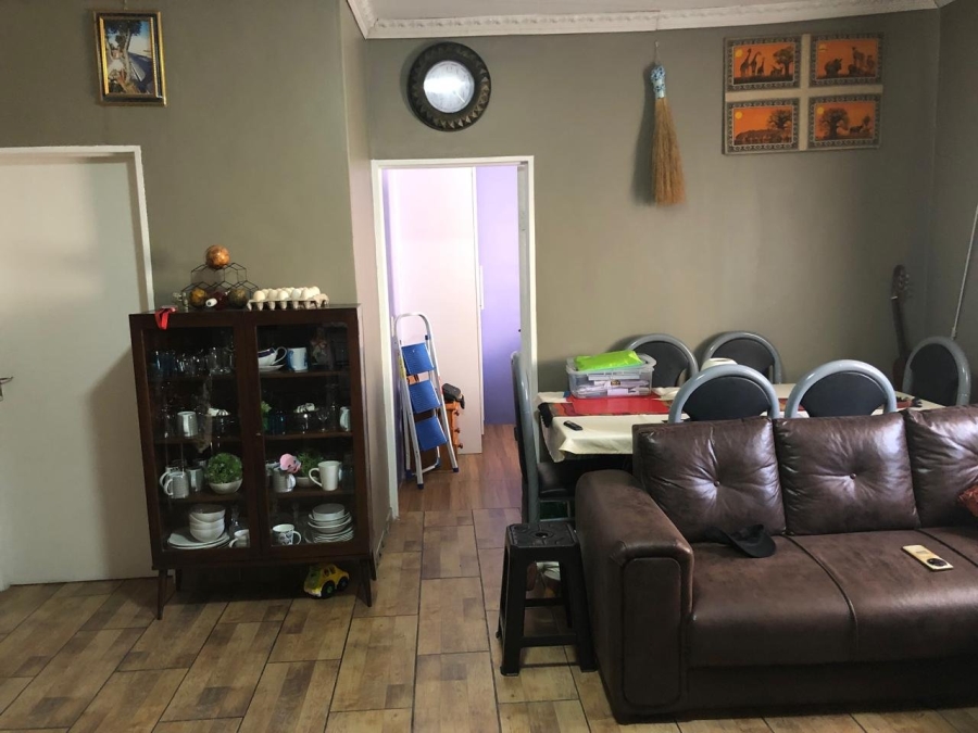  Bedroom Property for Sale in The Connifers Western Cape